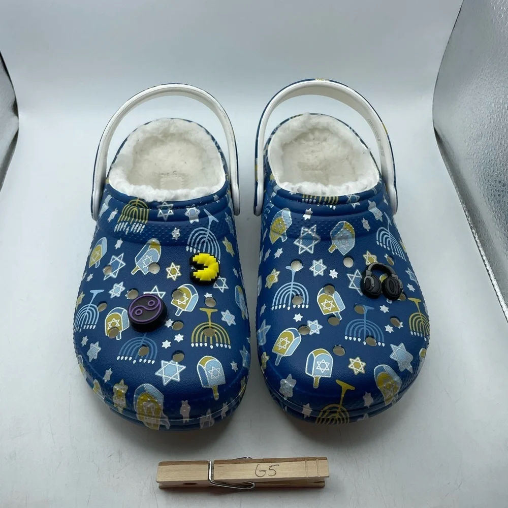 Crocs Hanukka kids faux fur lined clogs size 3Y